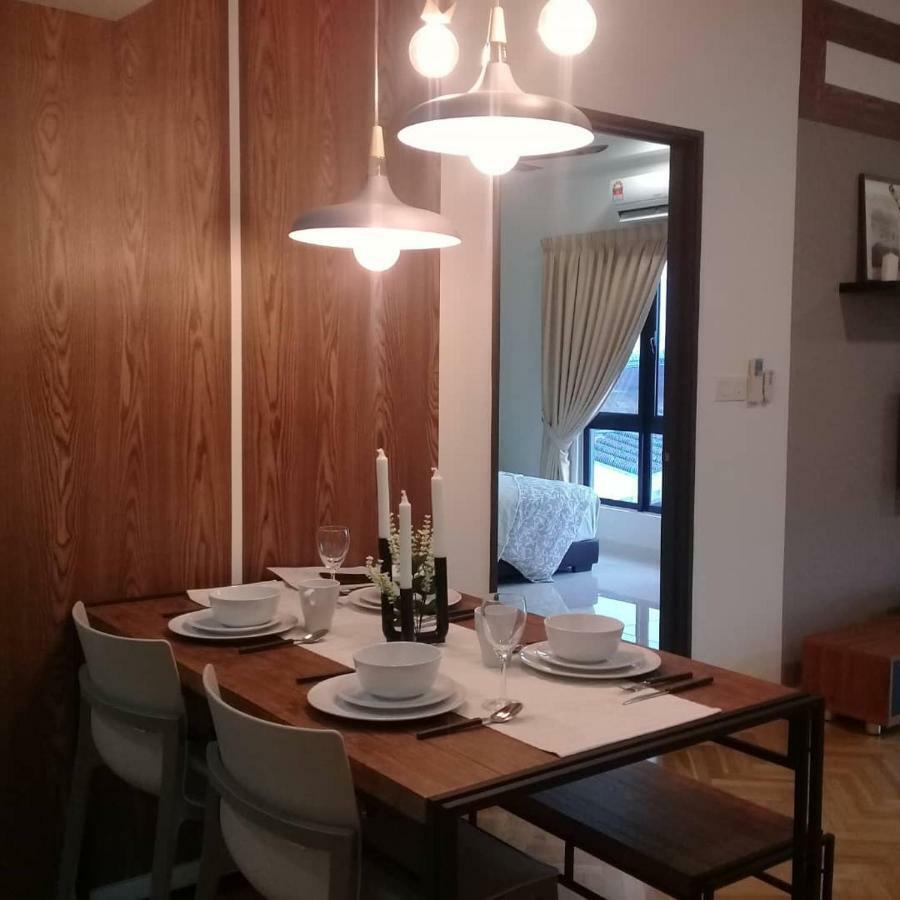Adore Homestay@Emira Seksyen 13 Shah Alam, Msu, Stadium, Aeon Mall 외부 사진